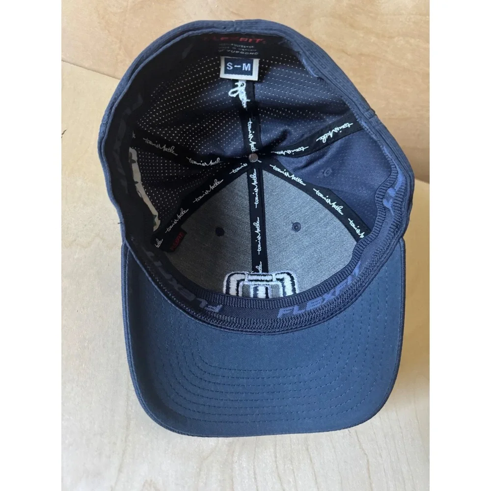 Travis Mathew travismathew flexfit